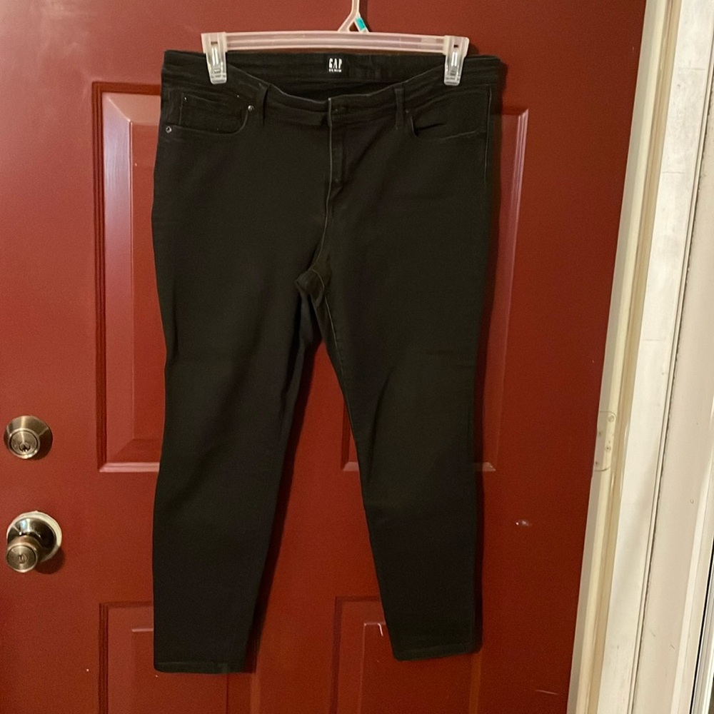 Black stretchy jeans